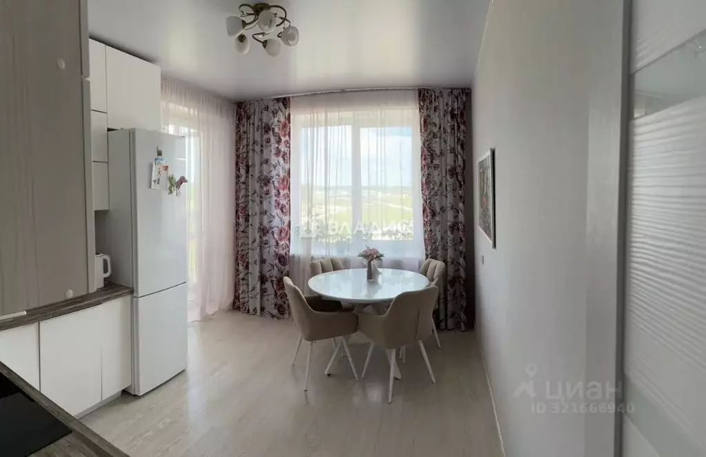 3-к кв. Башкортостан, Стерлитамак ул. Рашита Кудашева, 1 (73.7 м) - Фото 0