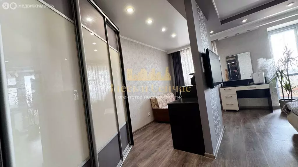 3-комнатная квартира: Казань, улица Гаврилова, 2 (105.8 м) - Фото 2