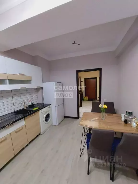 2-к кв. Дагестан, Каспийск ул. Магомедали Магомеджановa, 12 (66.0 м) - Фото 1