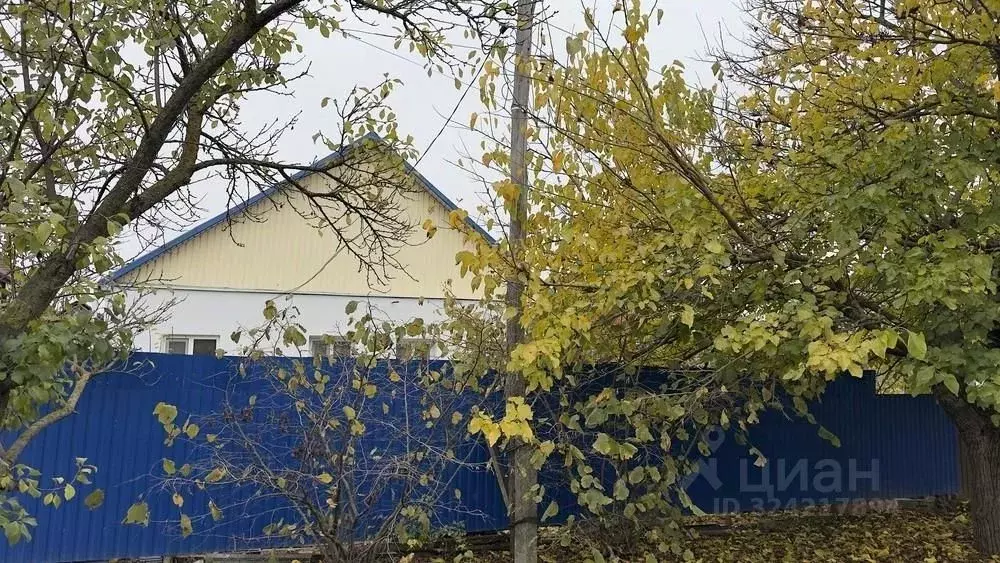 Дом в Краснодарский край, Крымск ул. Фадеева (50 м) - Фото 2