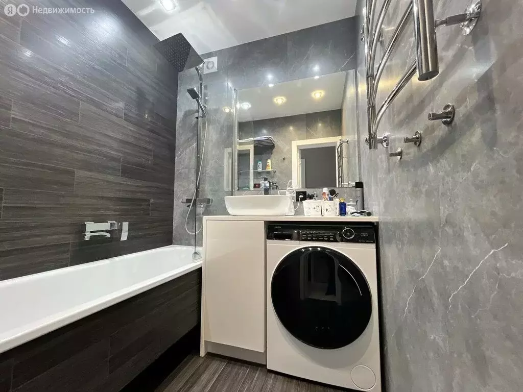 2-комнатная квартира: Сыктывкар, улица Морозова, 203 (39.5 м) - Фото 1