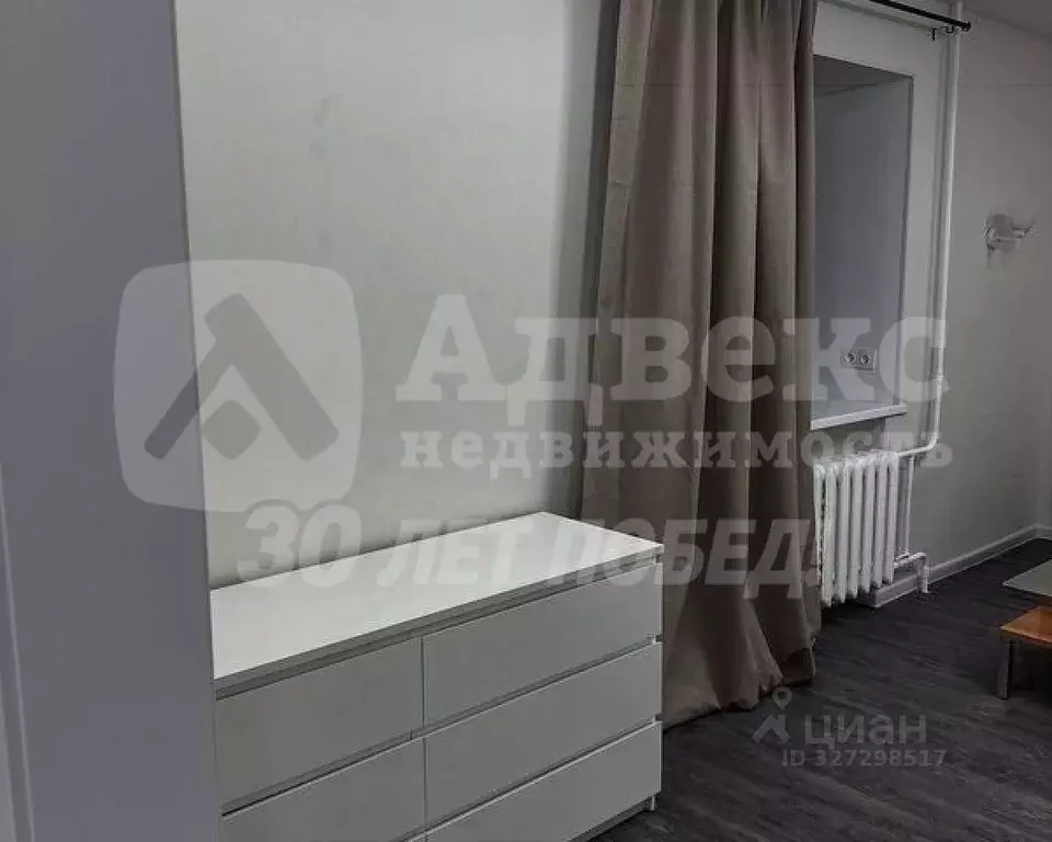 2-к кв. Тюменская область, Тюмень ул. 50 лет ВЛКСМ, 33 (68.0 м) - Фото 1