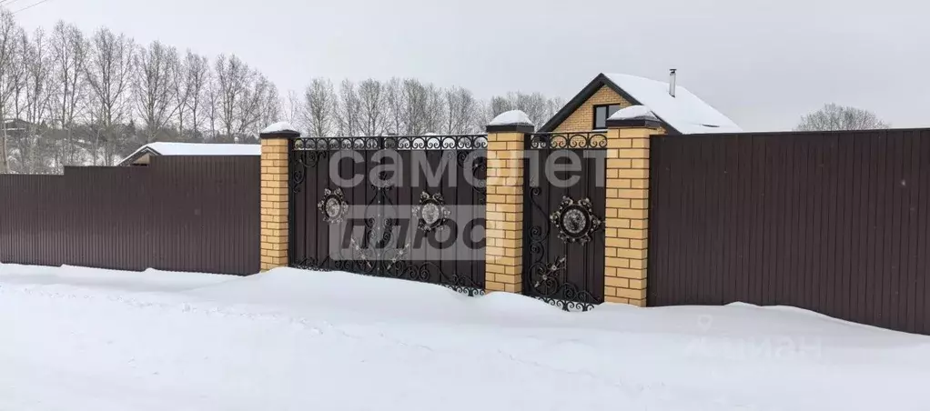 Дом в Воронежская область, Семилукский район, Губаревское с/пос, с. ... - Фото 1