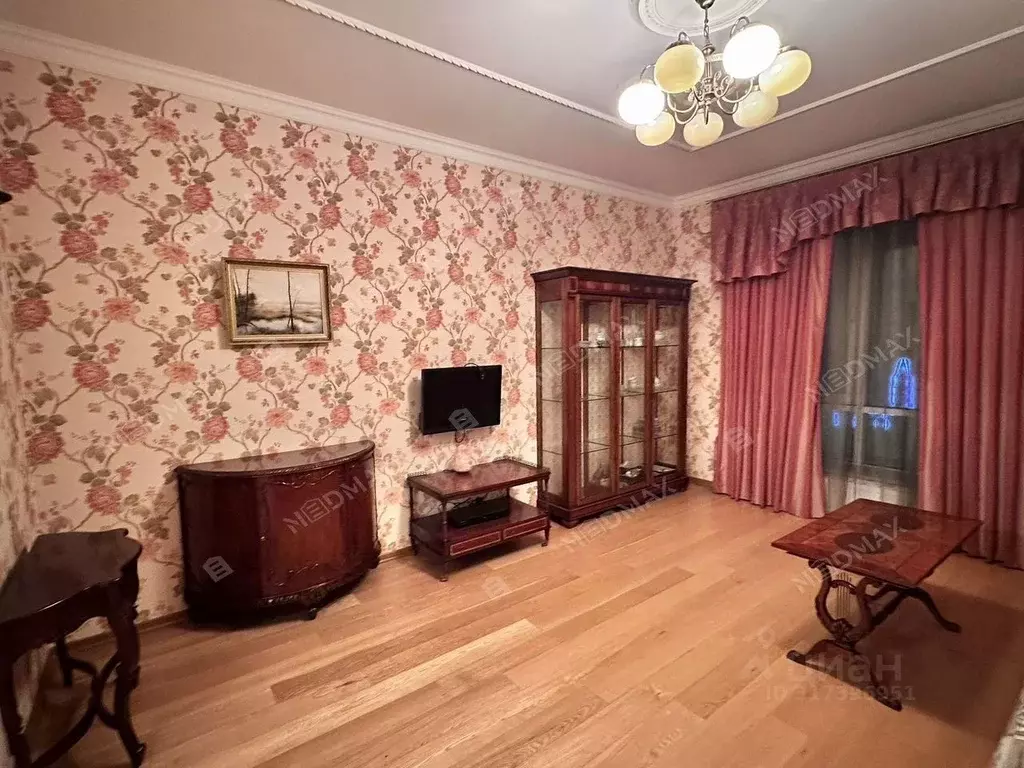 2-к кв. Санкт-Петербург 10-я Васильевского острова линия, 17к2 (75.6 ... - Фото 1