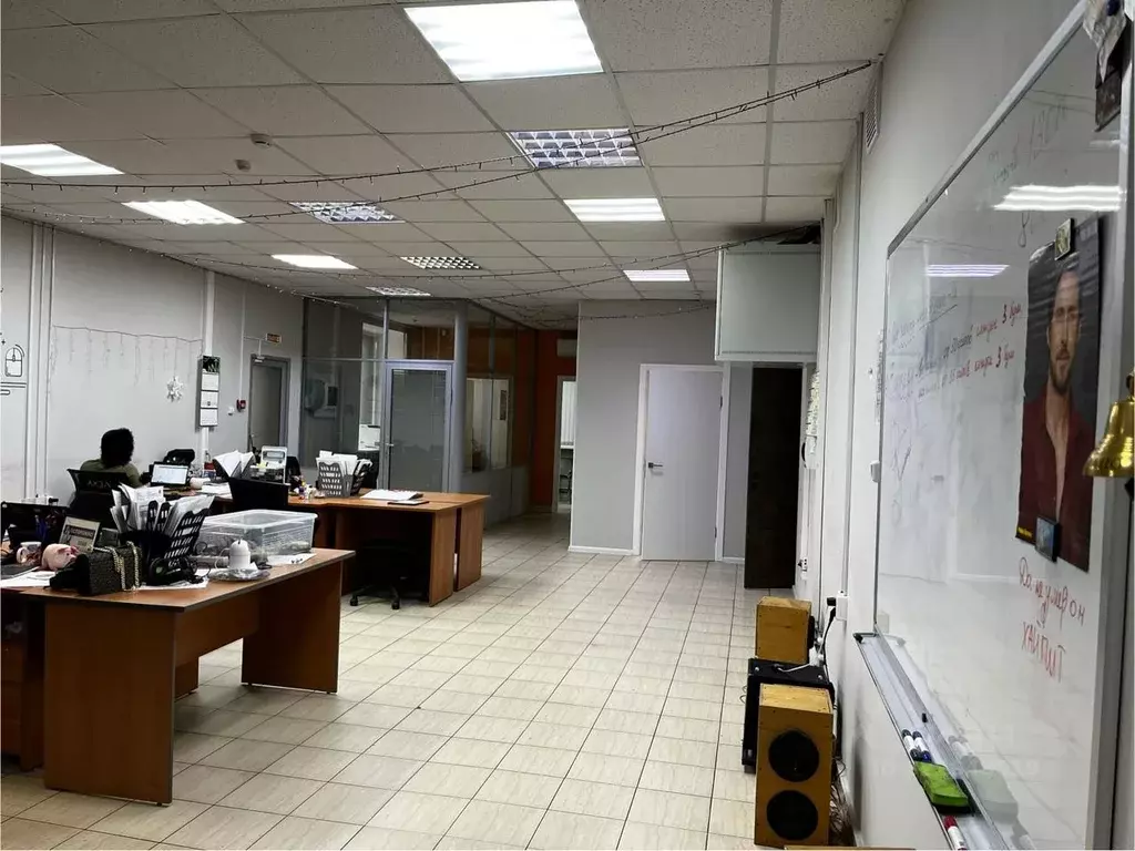 Офис в Хабаровский край, Хабаровск Ленинградская ул., 73Б (130 м) - Фото 1