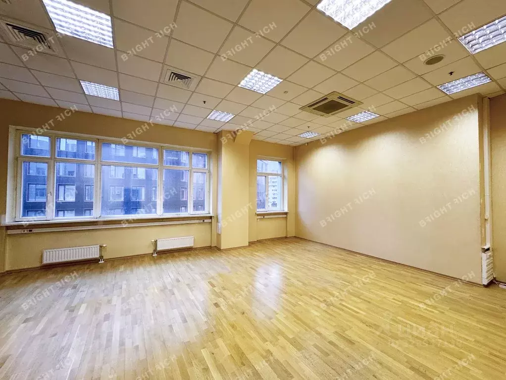 Офис в Санкт-Петербург пл. Конституции, 1 (732 м) - Фото 1