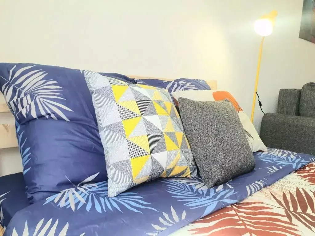 1-к кв. Свердловская область, Екатеринбург ул. Счастливая, 4 (40.0 м) - Фото 2