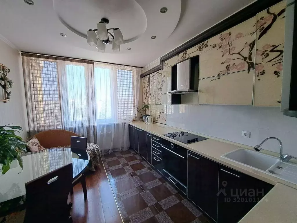 2-к кв. Севастополь ул. Героев Бреста, 116 (89.5 м) - Фото 1