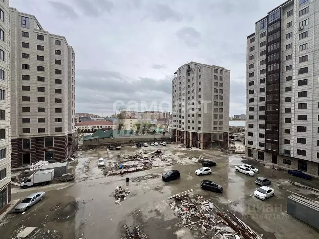 3-к кв. Дагестан, Махачкала ул. Азизова, 44Г (97.0 м) - Фото 0