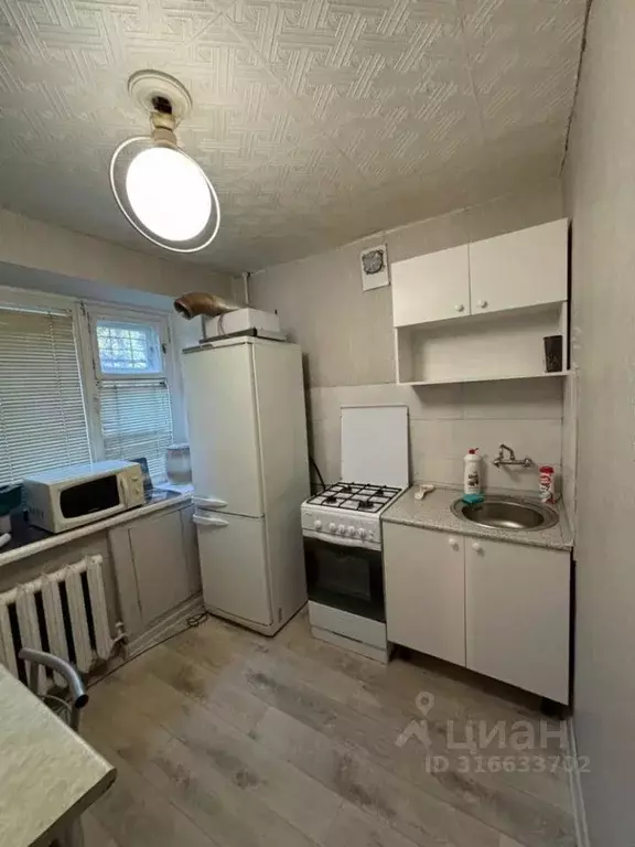 2-к кв. Омская область, Омск ул. Всеволода Иванова, 17 (43.0 м) - Фото 0
