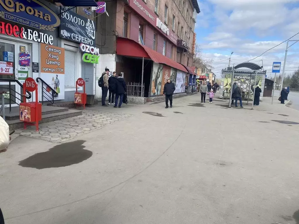 Торговая площадь в Омская область, Омск ул. Богдана Хмельницкого, 214 ... - Фото 0