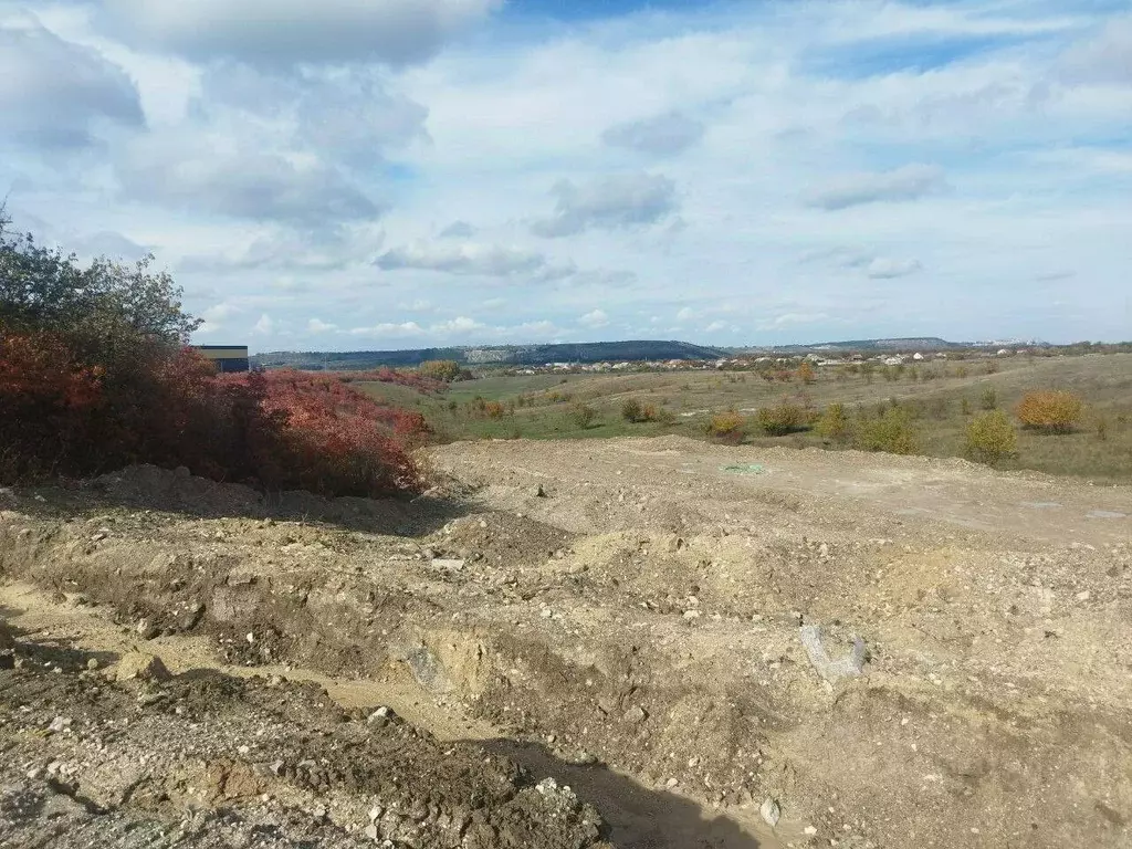 Участок в Крым, Симферопольский район, с. Чистенькое ул. Ленина, 17 ... - Фото 1