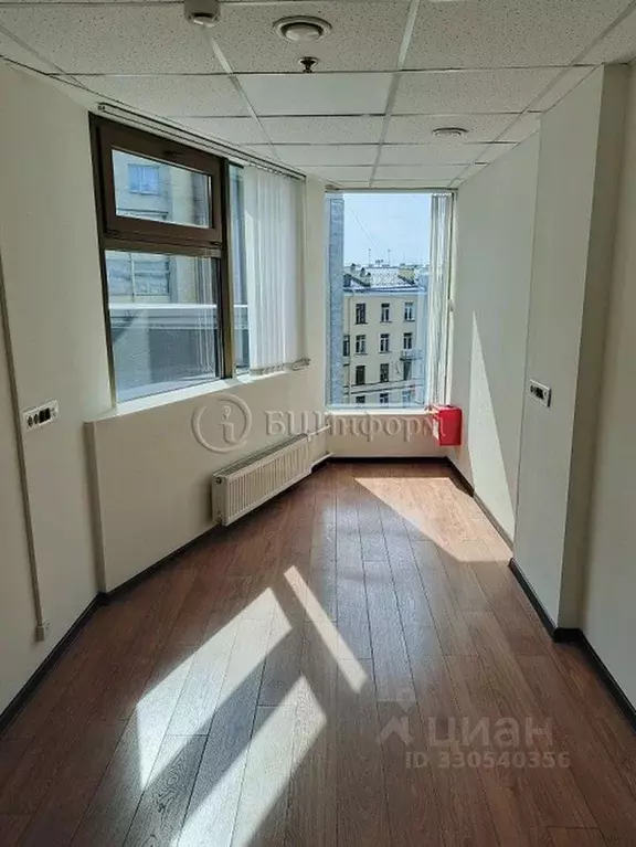 Офис в Санкт-Петербург пл. Александра Невского, 2Е (179 м) - Фото 2