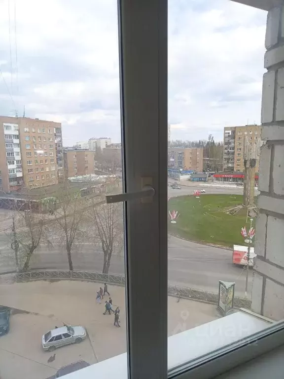 2-к кв. Коми, Сыктывкар Октябрьский просп., 53 (46.2 м) - Фото 2