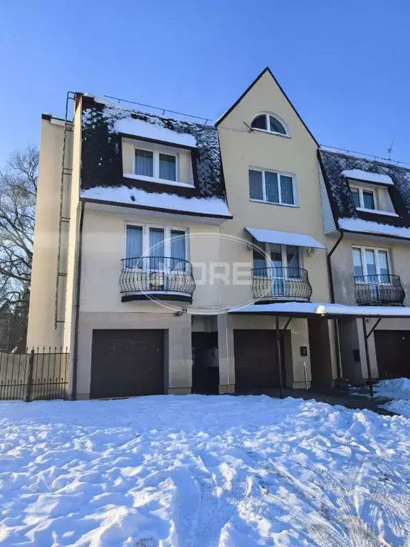 Таунхаус в Калининградская область, Калининград просп. Мира, 176 (151 ... - Фото 1