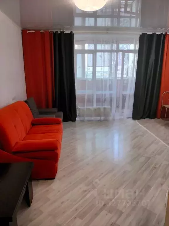 Студия Тюменская область, Тюмень ул. Тимофея Чаркова, 81 (27.0 м) - Фото 1
