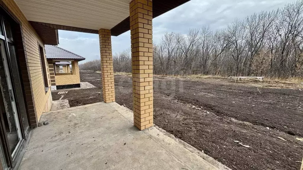 Дом в Оренбургская область, Оренбургский район, с. Подгородняя ... - Фото 1