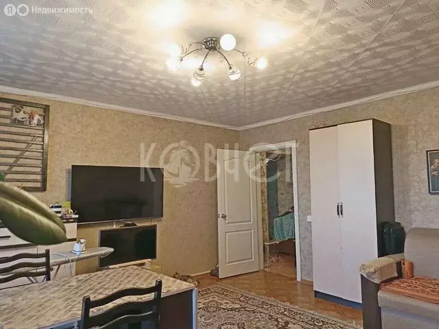 3-комнатная квартира: Курган, жилой район Заозёрный, 11-й микрорайон, ... - Фото 1