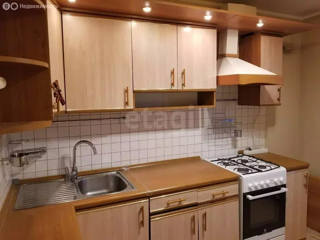 3-комнатная квартира: Дедовск, улица Энергетиков, 22 (62.3 м) - Фото 0