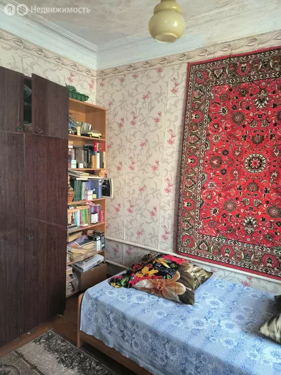 3-комнатная квартира: Новочеркасск, улица Калмыкова, 23 (42.8 м) - Фото 1