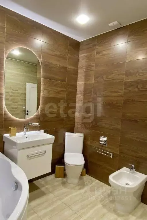 2-к кв. Башкортостан, Уфа Коммунистическая ул., 45 (62.9 м) - Фото 1