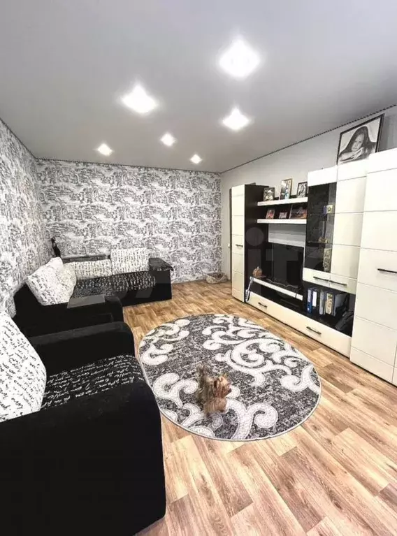 2-к. квартира, 52,6 м, 1/9 эт. - Фото 0