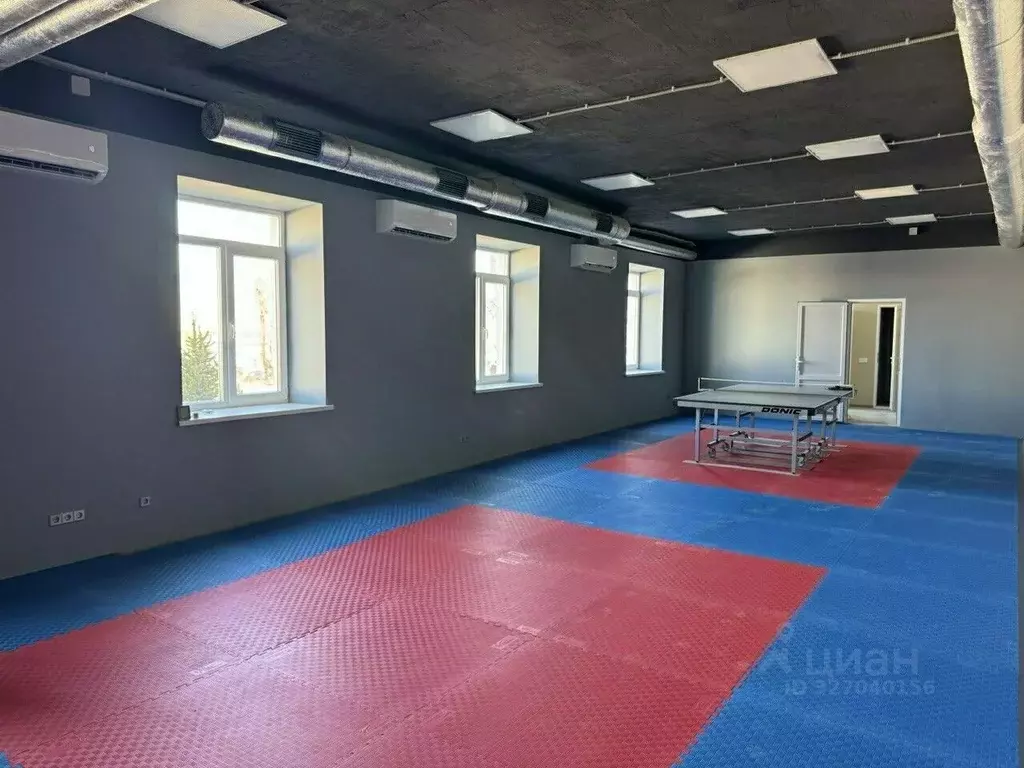 Помещение свободного назначения в Севастополь ул. Курганная, 12 (100 ... - Фото 1