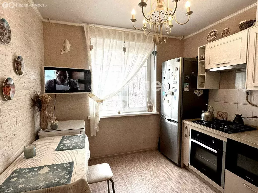 3-комнатная квартира: Миасс, улица Академика Павлова, 5 (64 м) - Фото 0