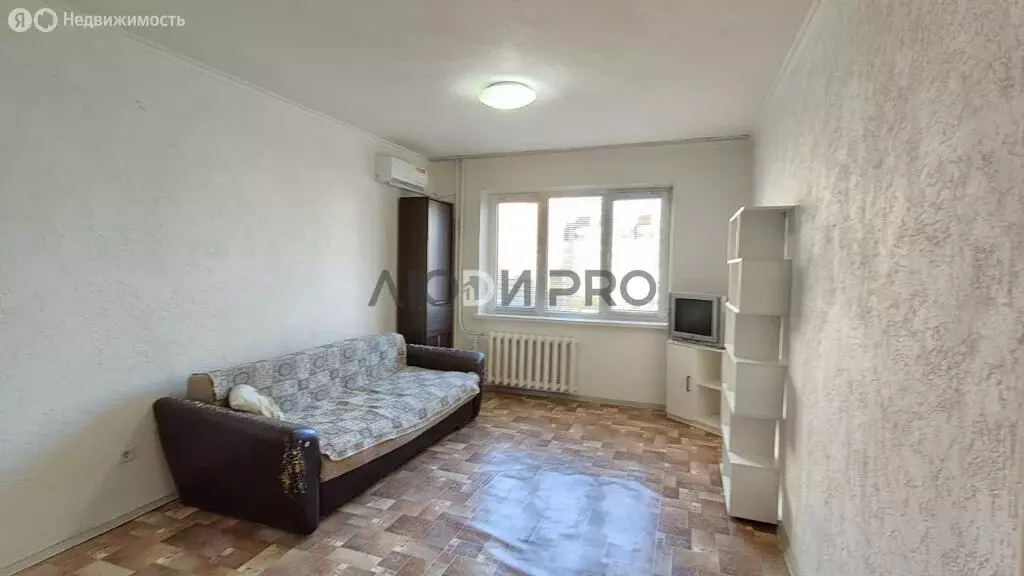 1-комнатная квартира: Саратов, улица имени Ф.А. Блинова, 19 (34 м) - Фото 2