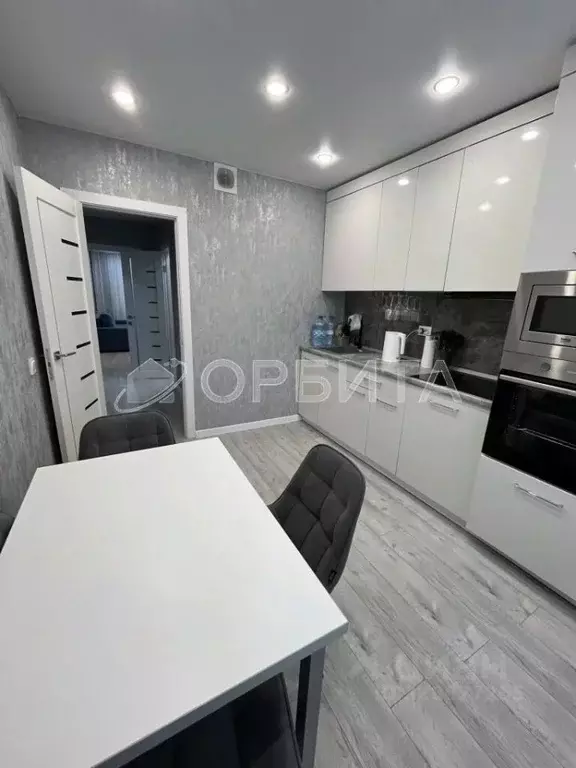 1-к кв. Тюменская область, Тюмень ул. Вересковая, 15к1 (36.2 м) - Фото 1