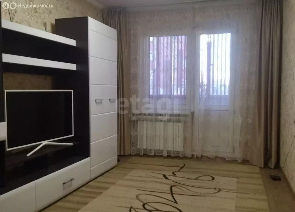 1-комнатная квартира: Набережные Челны, улица Аделя Кутуя, 12 (43 м) - Фото 1