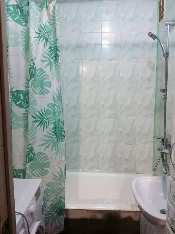 2-к кв. Мурманская область, Мурманск ул. Беринга, 15 (60.0 м) - Фото 2