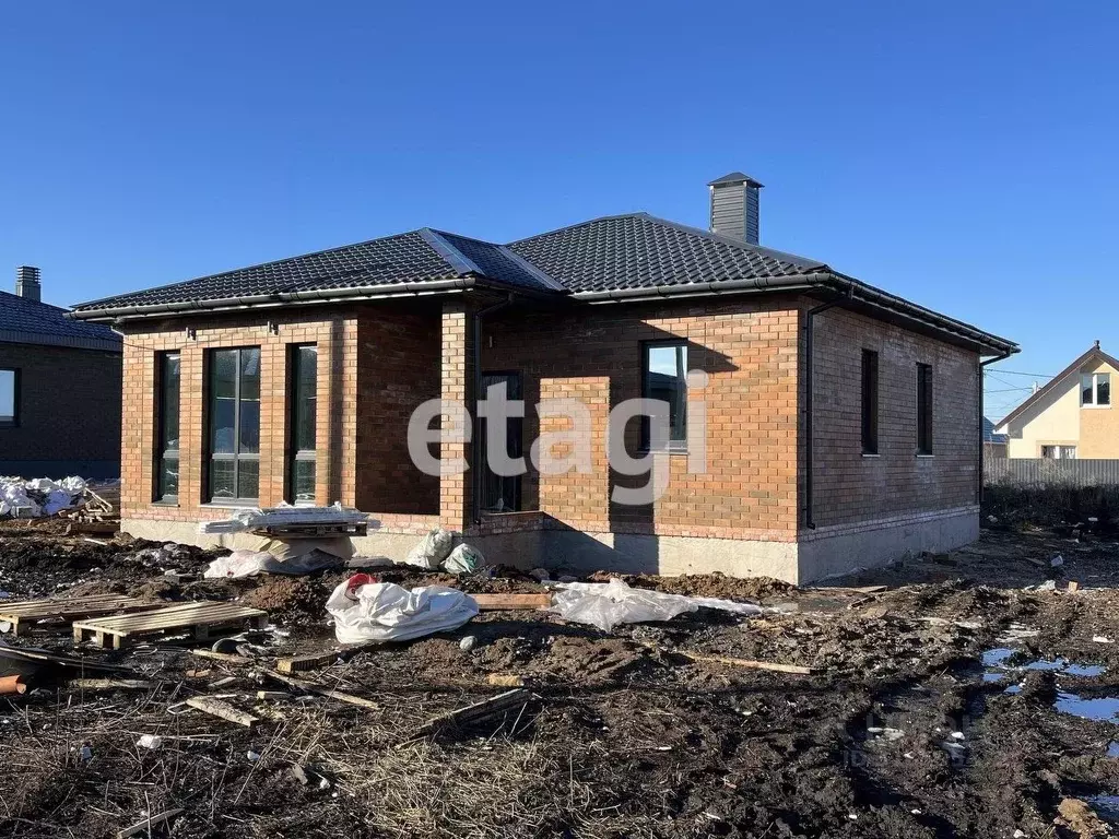 Дом в Башкортостан, Иглинский район, Акбердинский сельсовет, с. ... - Фото 2