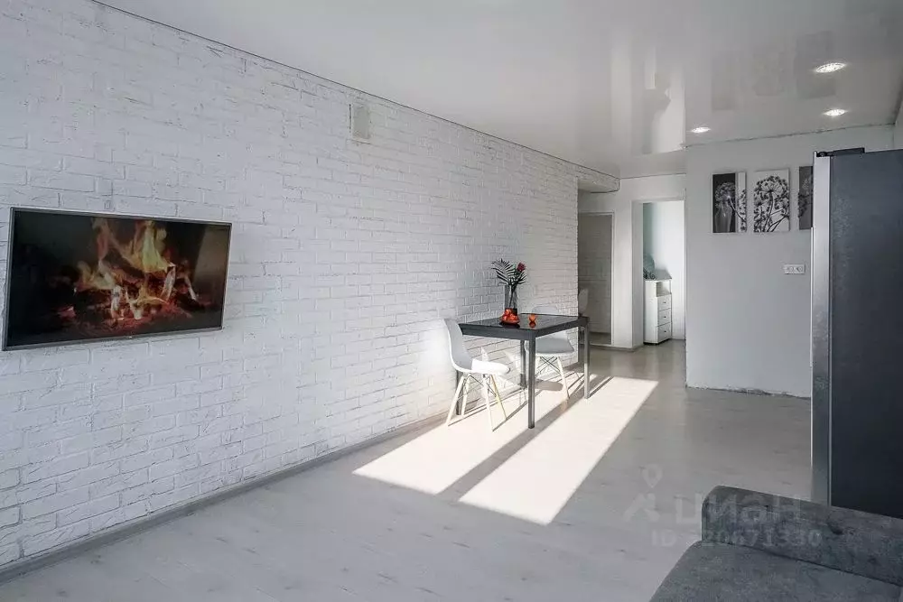 2-к кв. Омская область, Омск пос. Биофабрика, 19к1 (48.0 м) - Фото 2