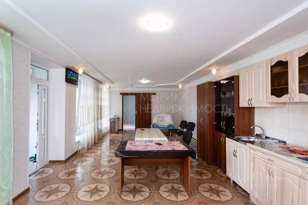 Коттедж в Тюменская область, Тюмень ул. Демьяна Бедного, 83 (244 м) - Фото 1