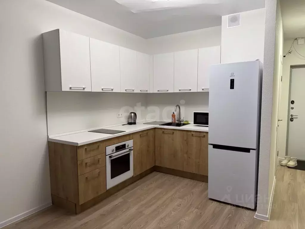 3-к кв. Тюменская область, Тюмень ул. Юрия Рогачева, 9к2 (75.0 м) - Фото 2