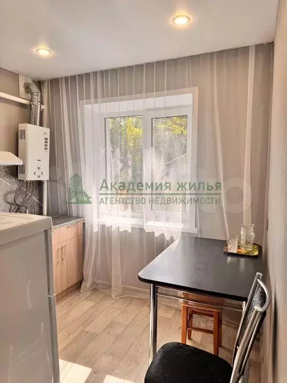 3-к. квартира, 43 м, 2/5 эт. - Фото 1