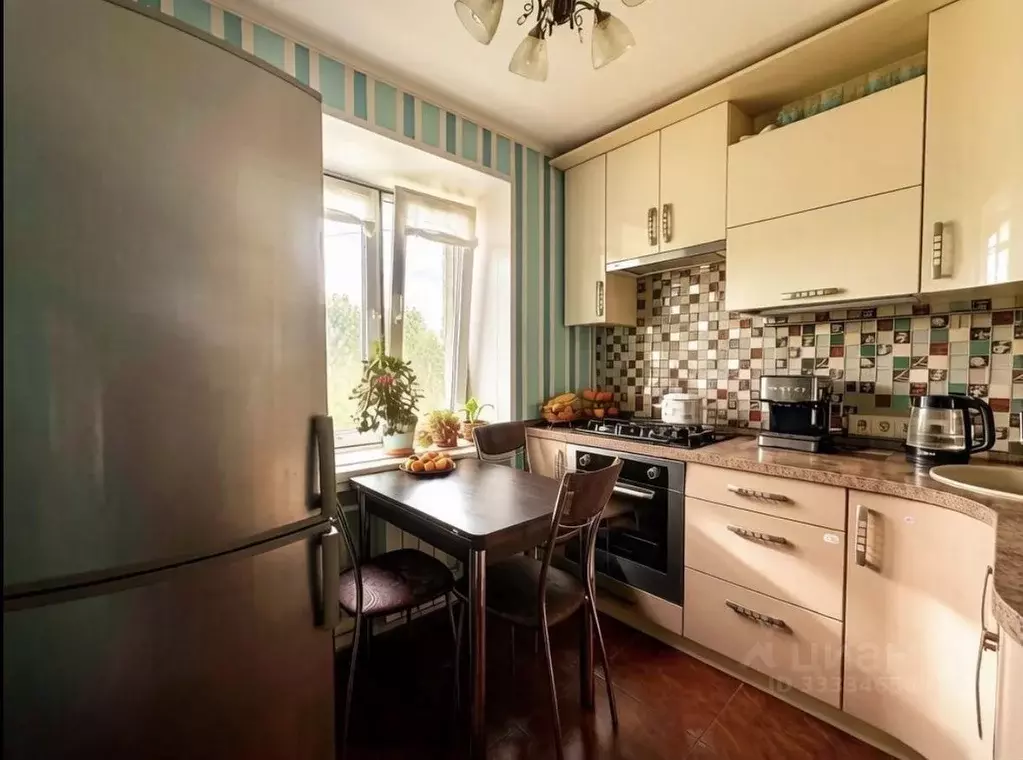 2-к кв. Московская область, Реутов ул. Строителей, 5 (46.0 м) - Фото 2