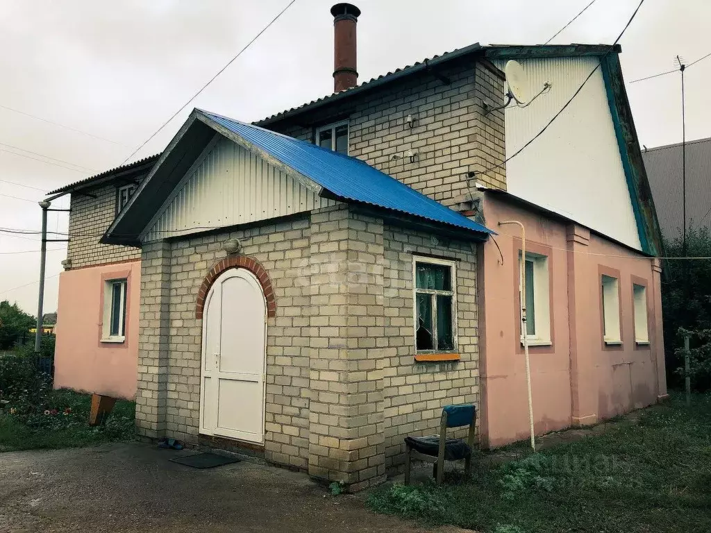 Дом в Башкортостан, Стерлитамакский район, Наумовский сельсовет, д. ... - Фото 1