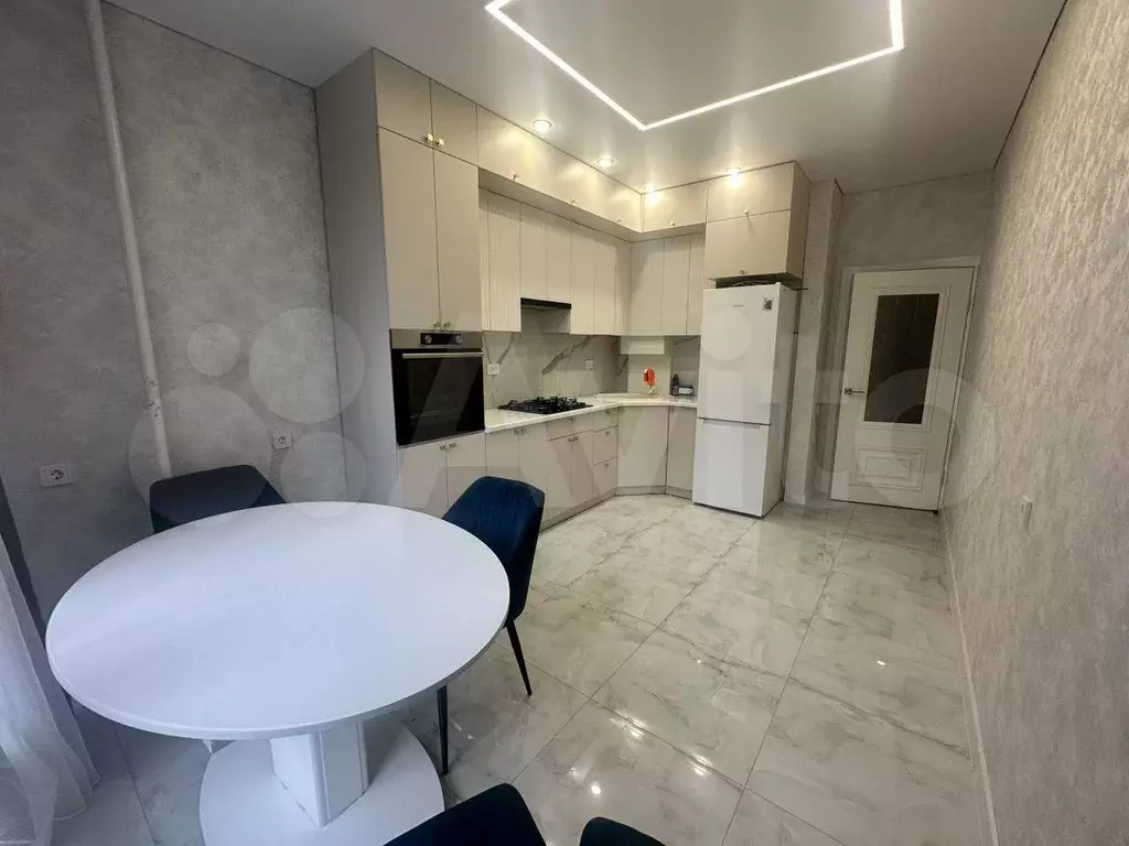 2-к. квартира, 67 м, 3/10 эт. - Фото 1