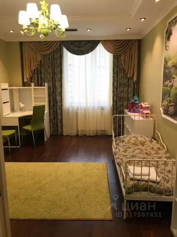 5-к кв. Москва Мосфильмовская ул., 88к2с4 (160.0 м) - Фото 0