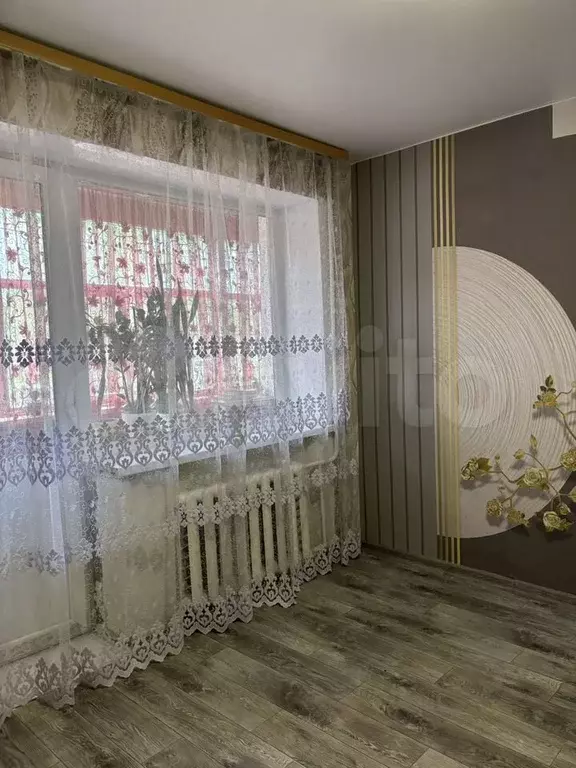 Комната 24 м в 3-к., 1/5 эт. - Фото 1