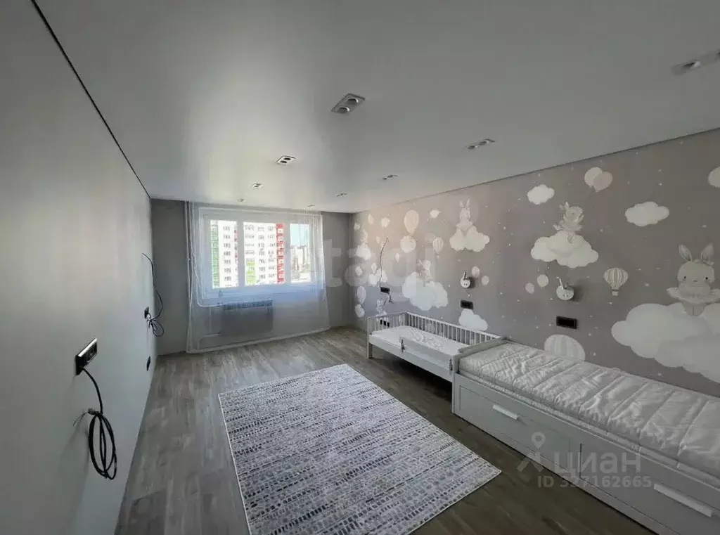 3-к кв. Тюменская область, Тюмень ул. Федюнинского, 54к2 (91.6 м) - Фото 1