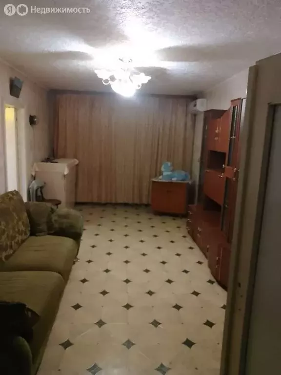 4-комнатная квартира: Новоаннинский, Рабочая улица, 60 (70 м) - Фото 1