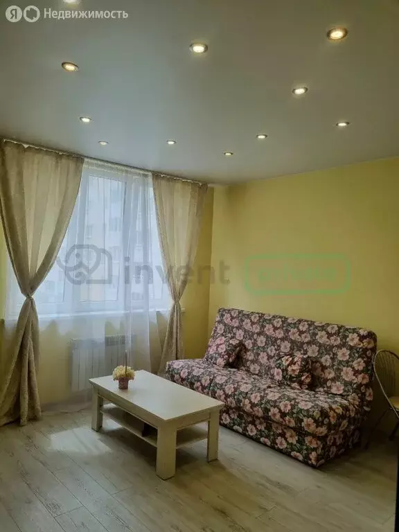 1-комнатная квартира: Калининград, улица Виктора Денисова, 24 (43 м) - Фото 0