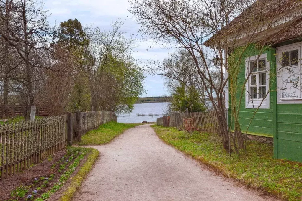 Участок в Московская область, Сергиево-Посадский городской округ, с. ... - Фото 0