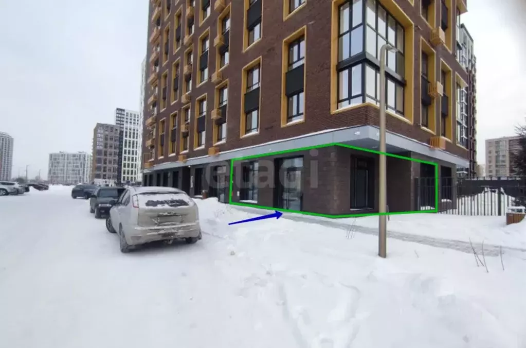 Торговая площадь в Тюменская область, Тюмень ул. Арктическая, 12 (54 ... - Фото 1