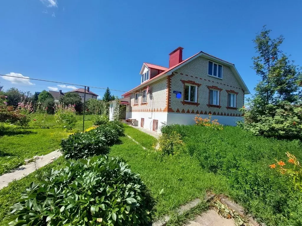 Дом в Саратовская область, с. Усть-Курдюм ул. 2-я Садовая, 20 (150 м) - Фото 1