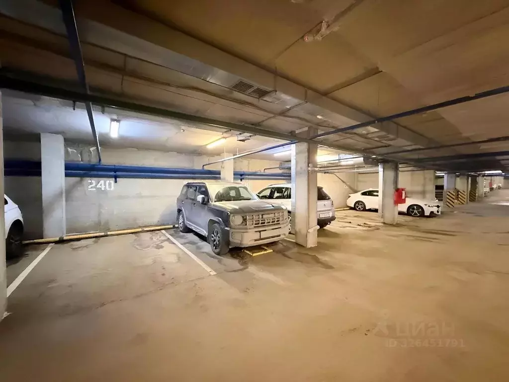 Гараж в Свердловская область, Екатеринбург ул. Циолковского, 29Д (15 ... - Фото 1