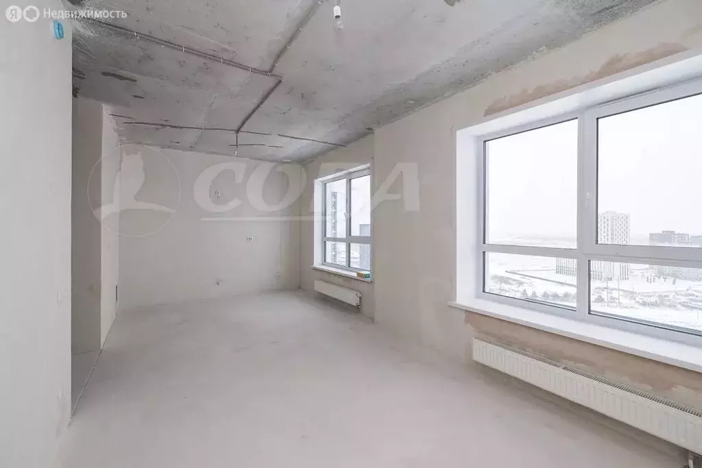 2-комнатная квартира: Тюмень, улица Тимофея Чаркова, 93 (42.1 м) - Фото 2